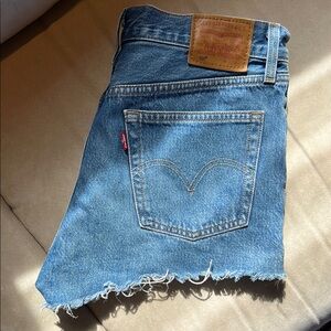 Levi's Classic Blue Denim Shorts Medium Wash
